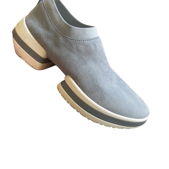 Stuart Weitzman Gray Loafers Slip-On Shoes - Picture 6 of 13